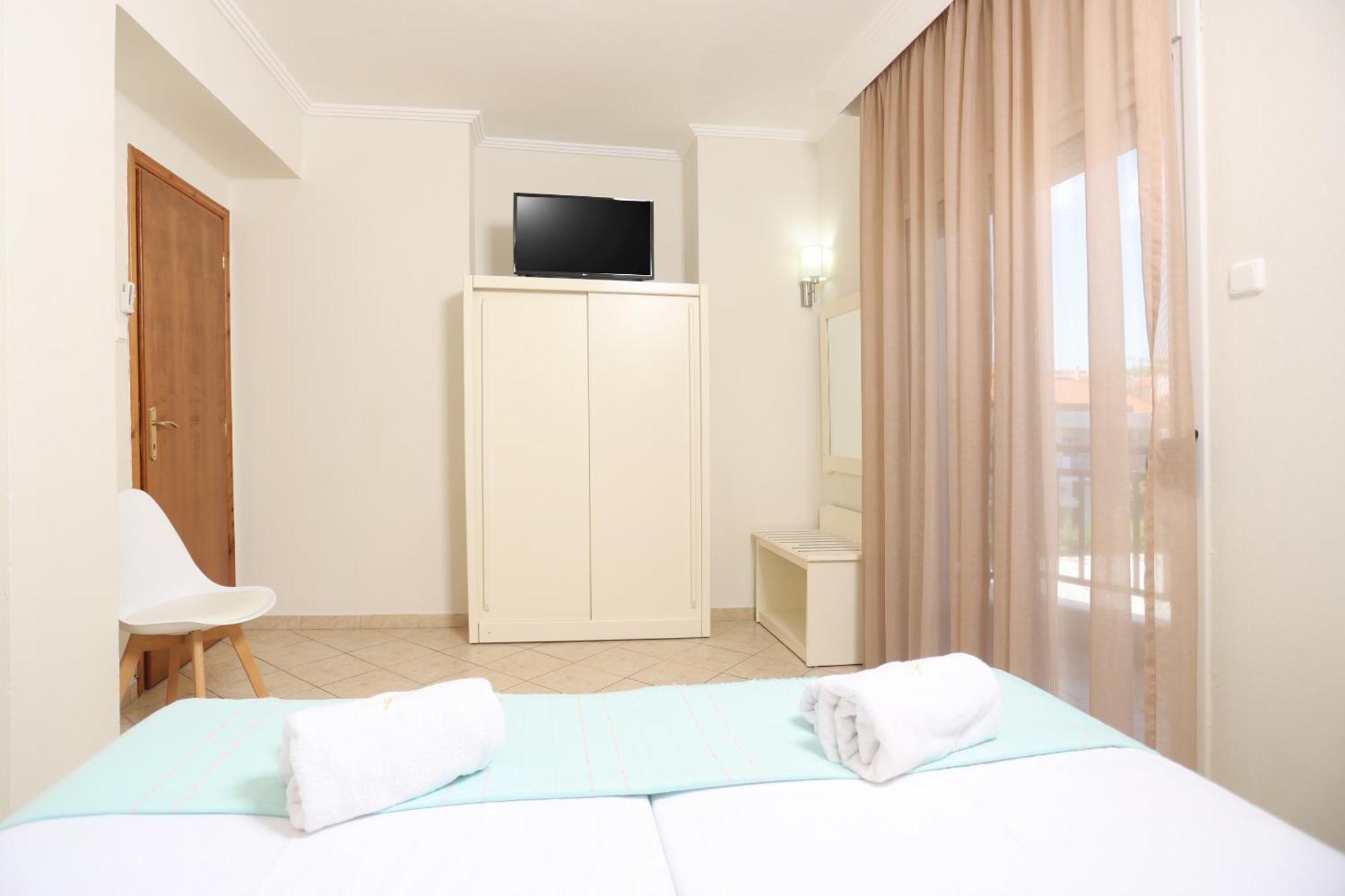 Asteras Hotel Hanioti Room photo