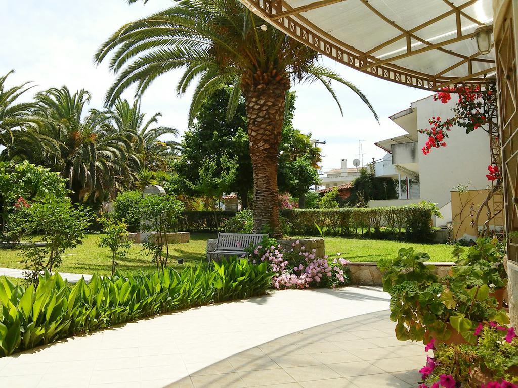 Asteras Hotel Hanioti Exterior photo